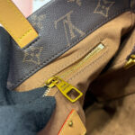 Louis Vuitton Shopper Tote MM M13928 Brown